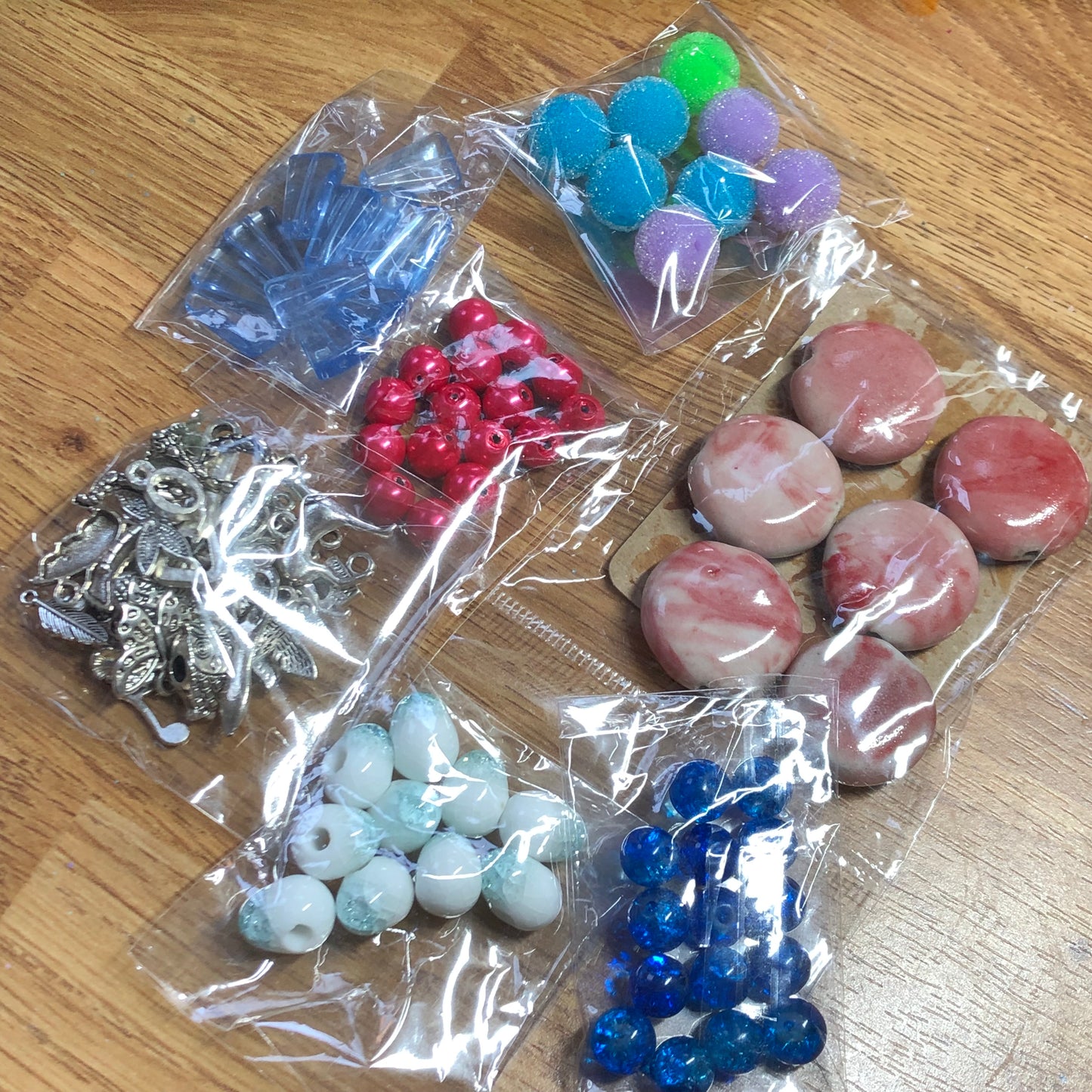Mixed bead and charm bundle pack 04