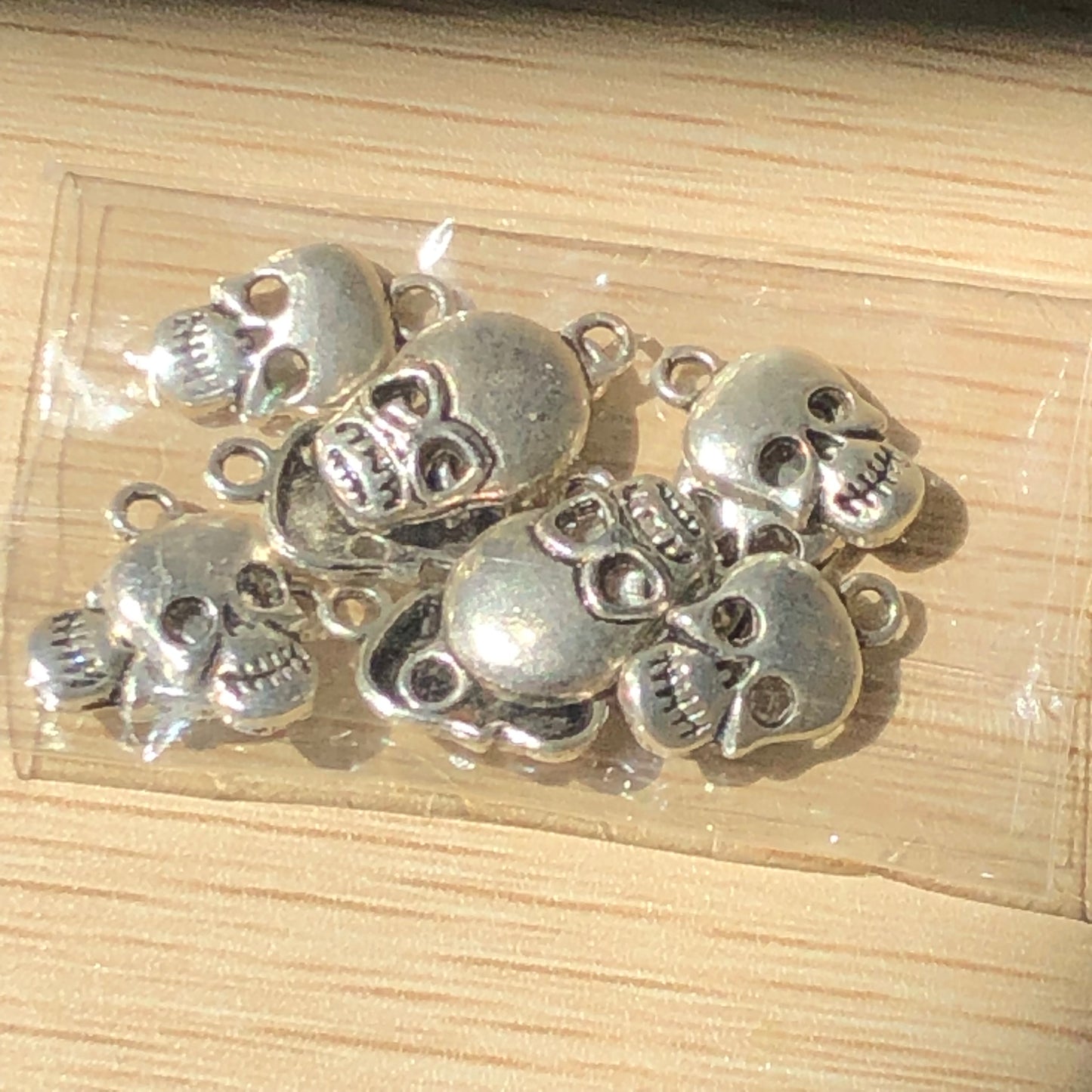 Bead and charm jewellery making bundle 09 with skulls