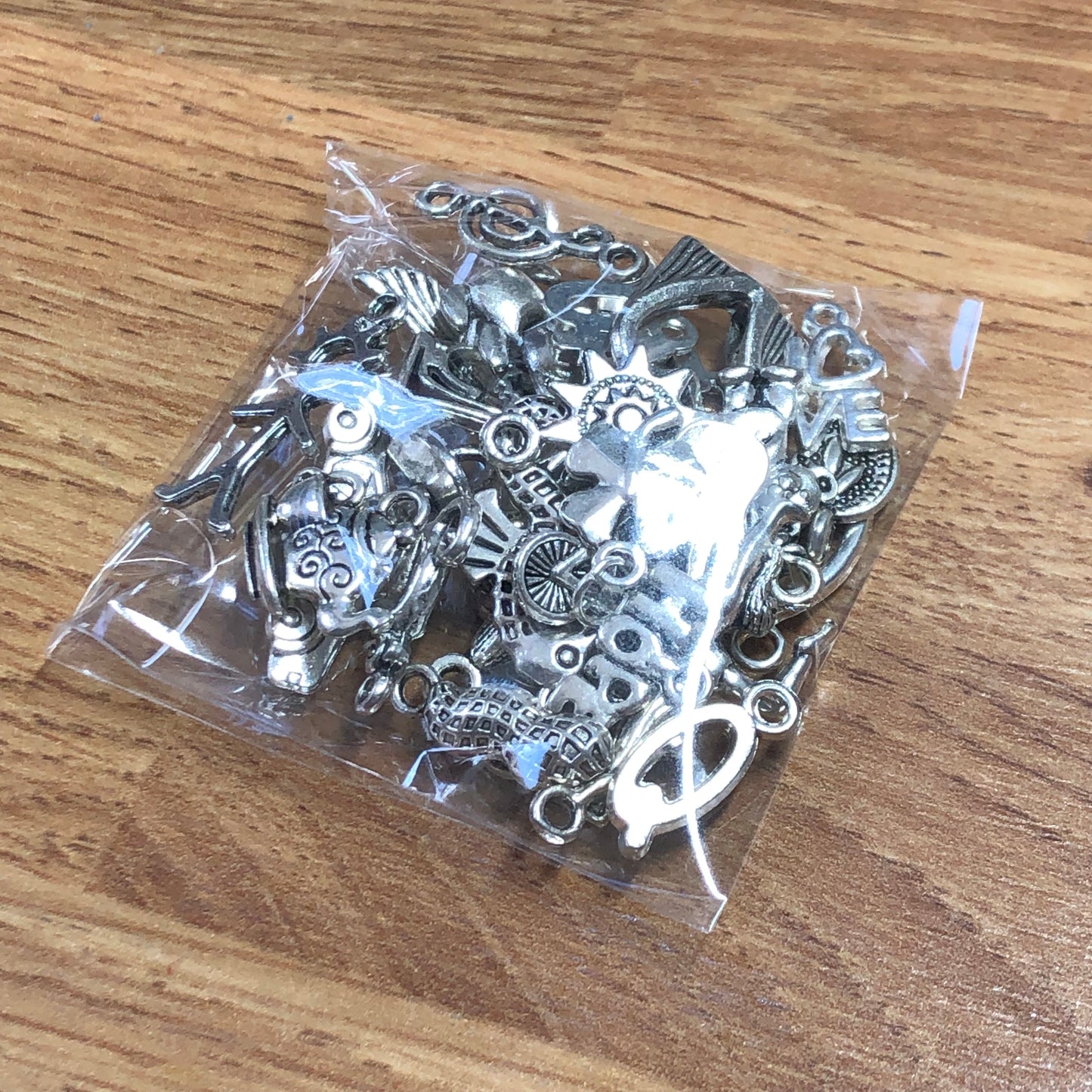 Yellow bead and charm bundle pack 02