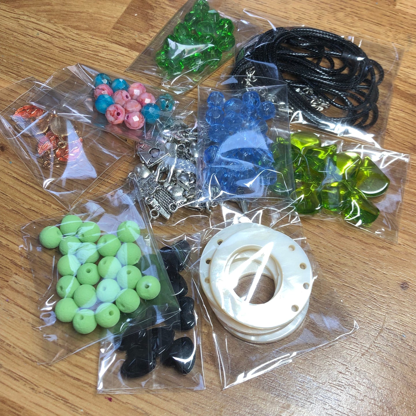 Mixed bead and charm bundle pack 02