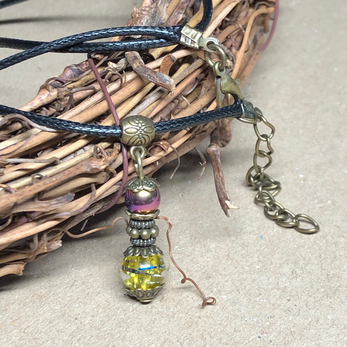 Penelope - Crackle glass necklace and earrings set