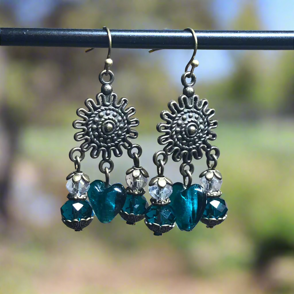 Neith - Teal Murano heart and crystal earrings
