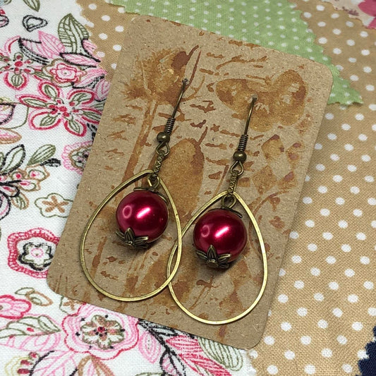 Red pearl bronze hoop earrings