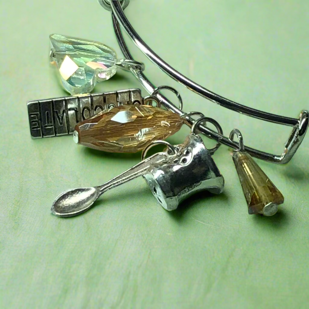 Hot Chocolate lover expandable bangle