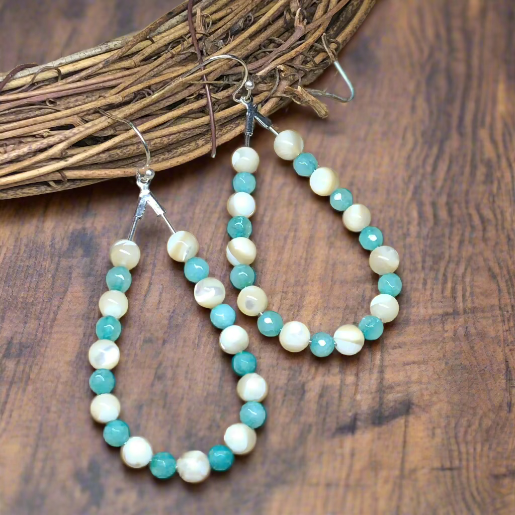 Pride - Emerald and Pearl hoop earrings