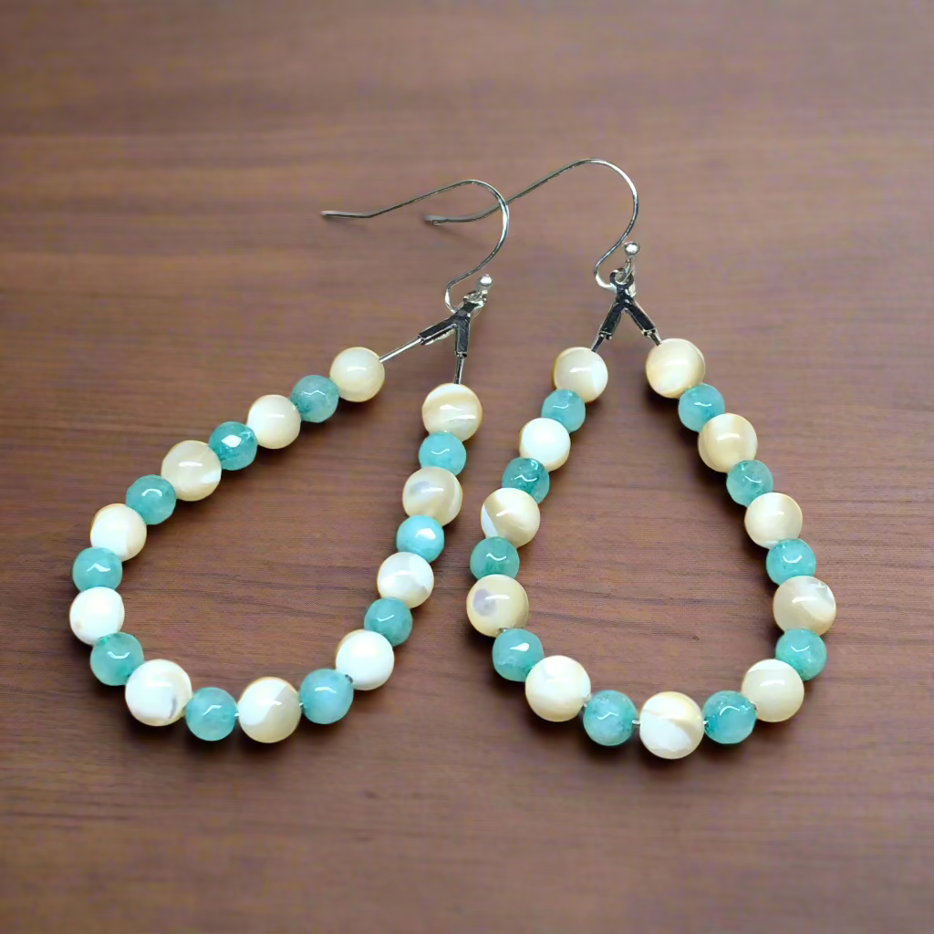 Pride - Emerald and Pearl hoop earrings