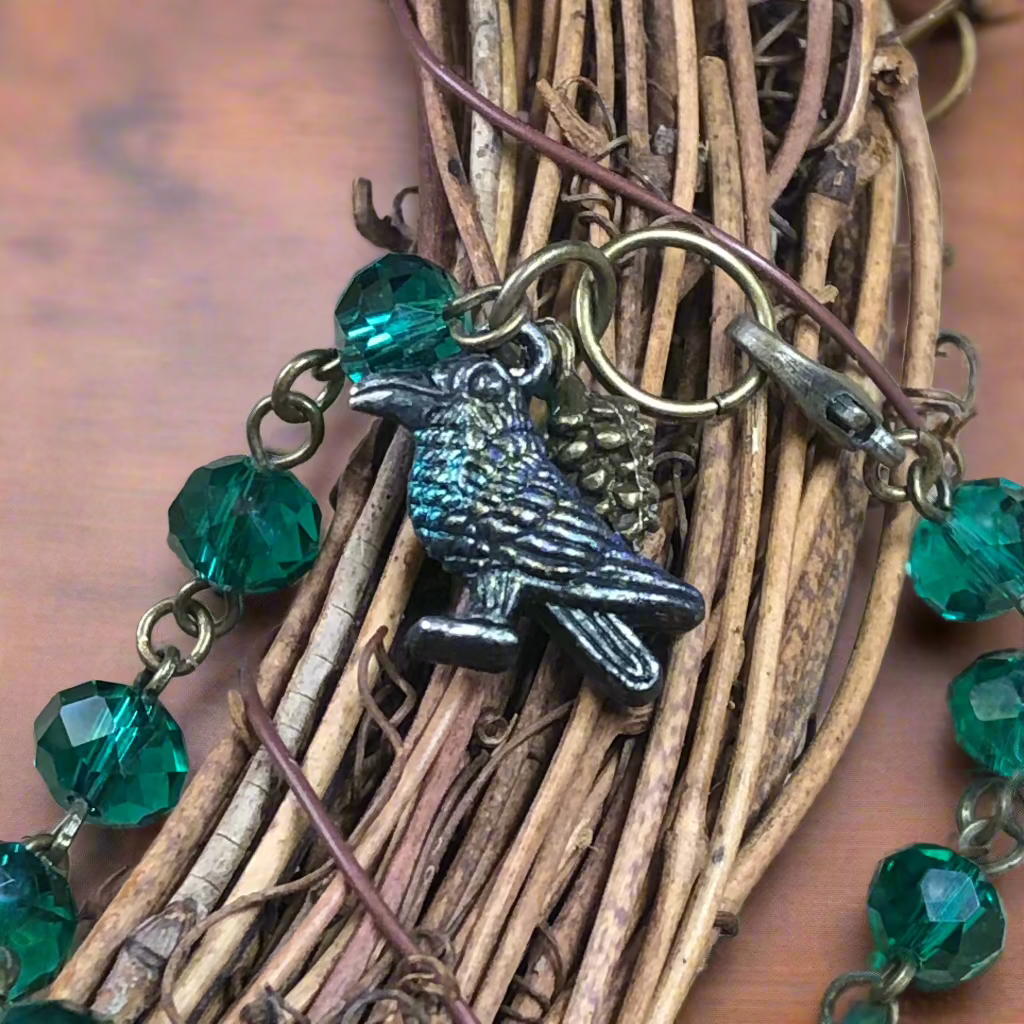 Raven - Emerald green crystal crown bracelet