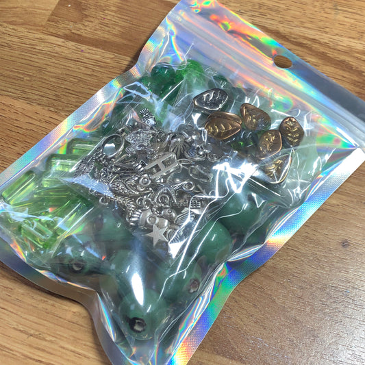 Green bead and charm bundle pack 03