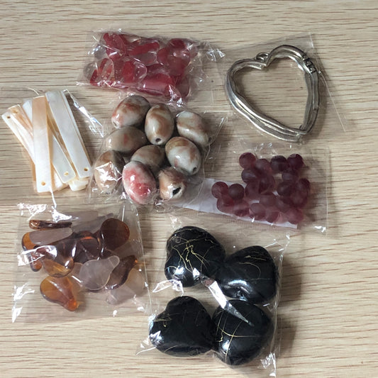 Bead and charm jewellery making bundle 08 with hearts