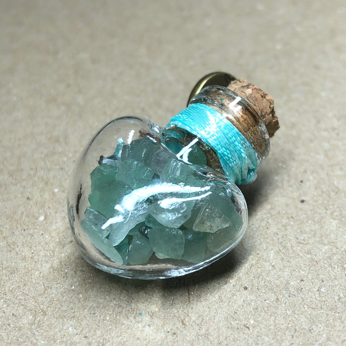 Ydrassil Aquamarine star decorative heart bottle