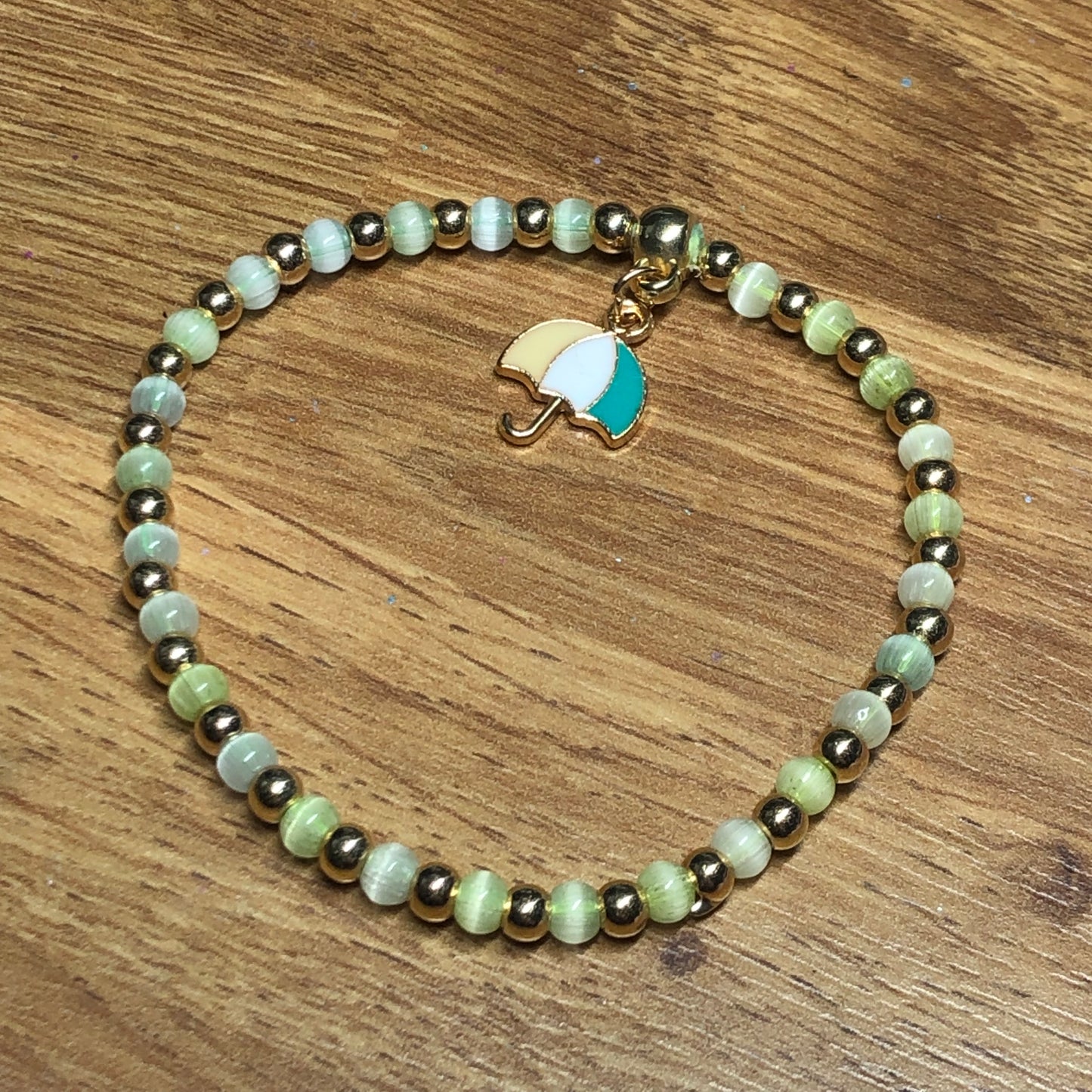 Umbrella stretchy beaded bracelet