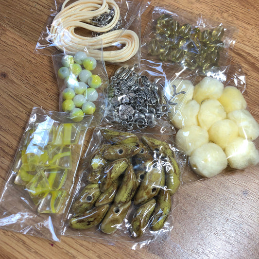 Yellow bead and charm bundle pack 02