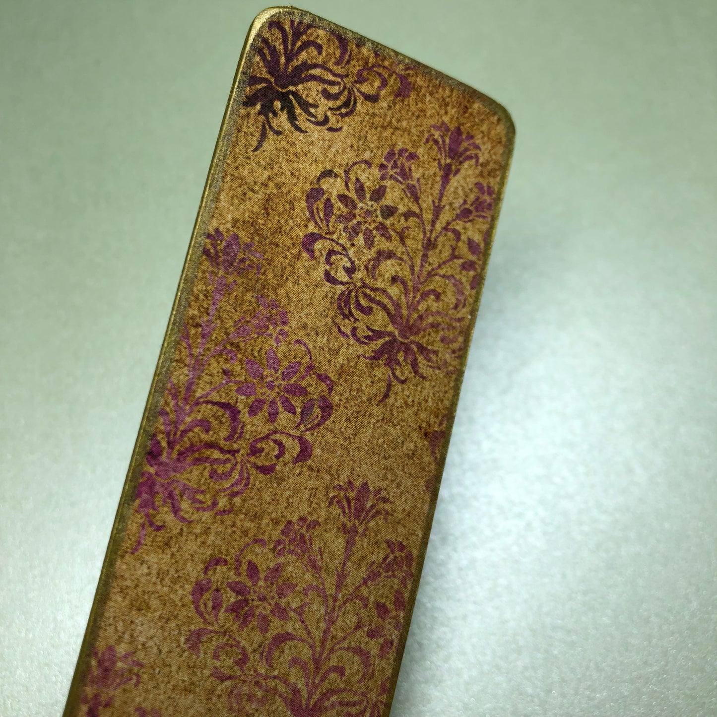 Vintage look wooden bookmark