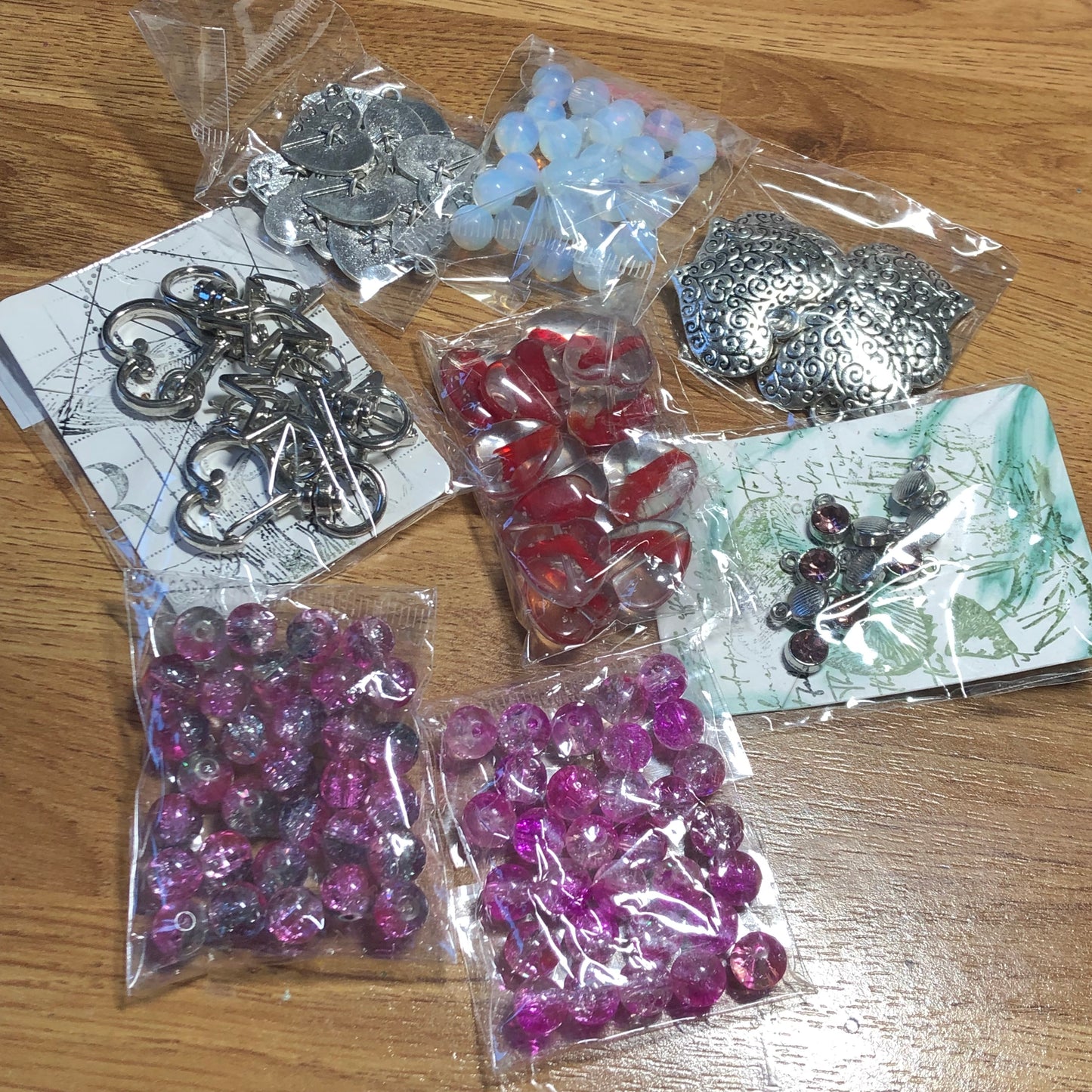 Romantic bead bundle pack 01 including pink beads and heart charms