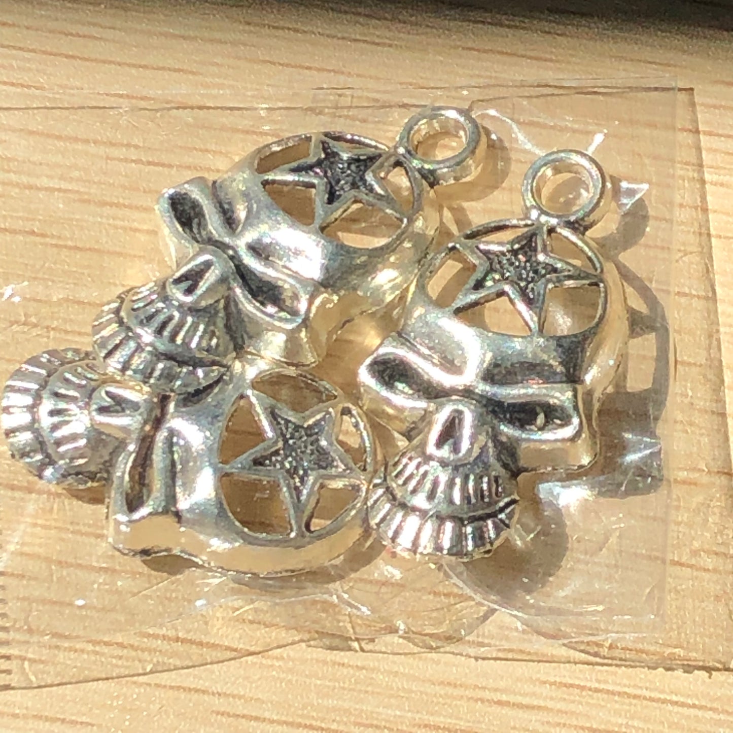 Bead and charm jewellery making bundle 09 with skulls