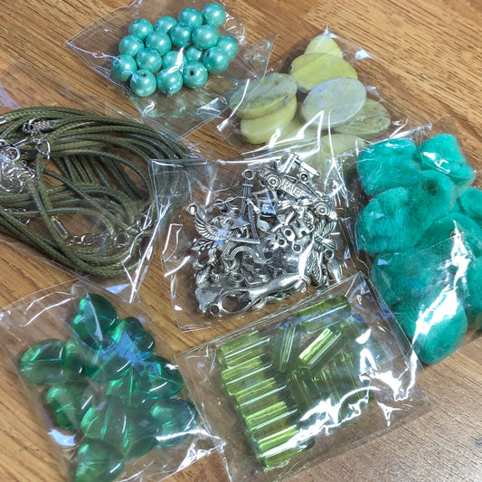 Green bead and charm bundle pack 02