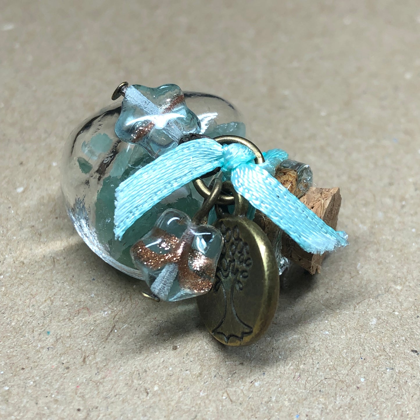 Ydrassil Aquamarine star decorative heart bottle