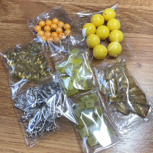 Yellow bead and charm bundle pack 01