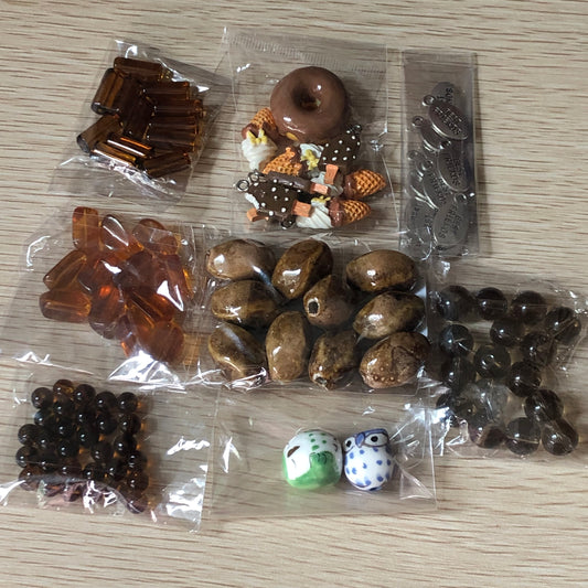 Bead and charm jewellery making bundle 07 with owls and ice lollies