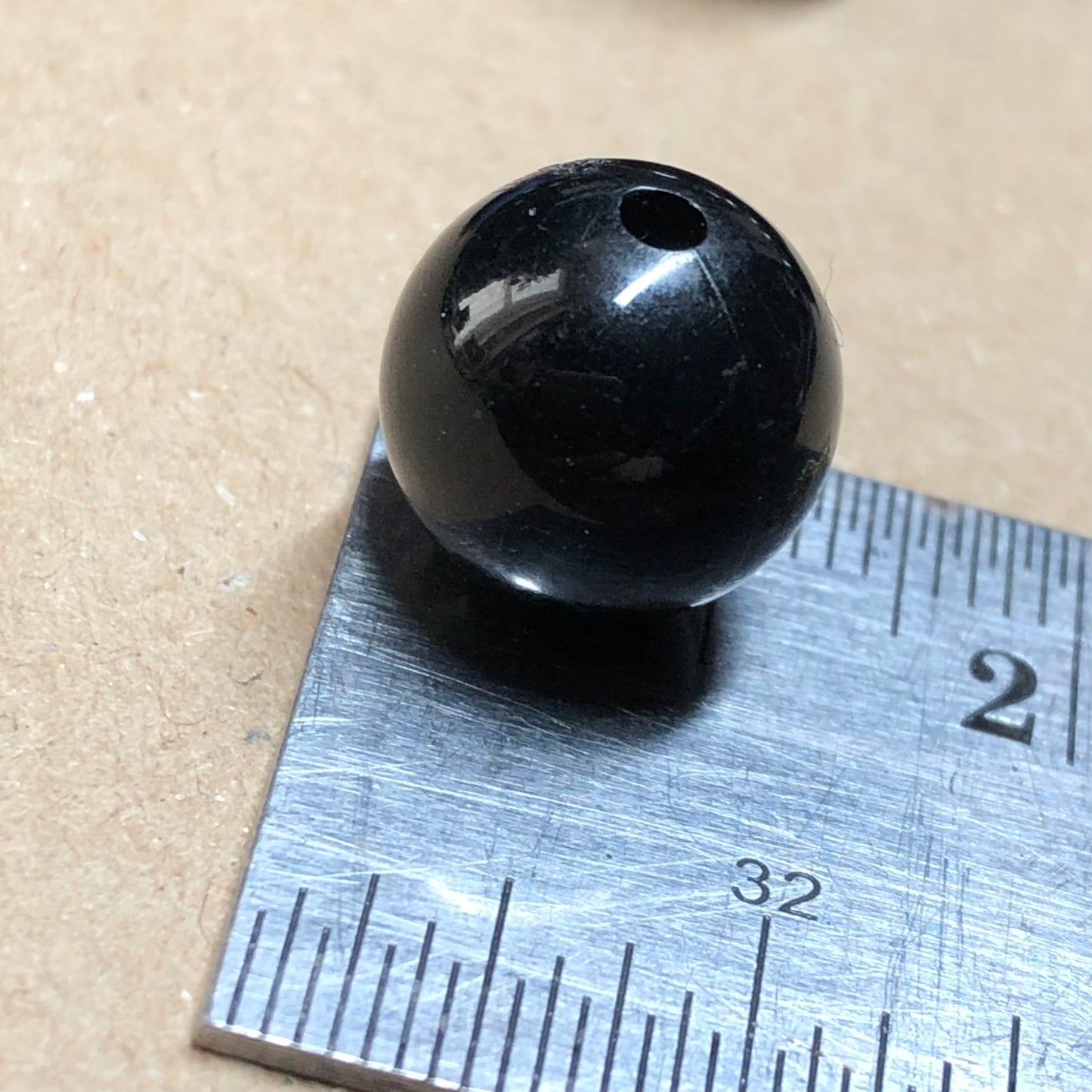 Black acrylic beads