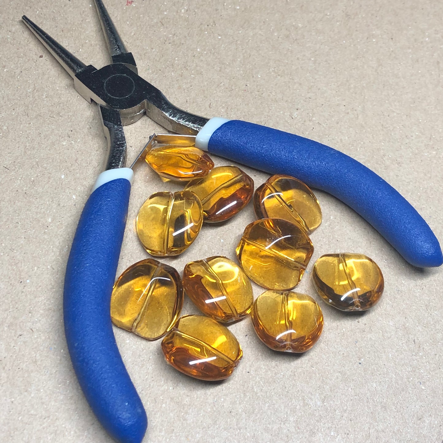 Golden syrup round glass coin beads