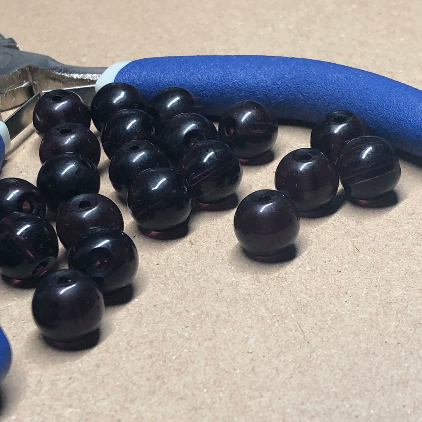 Deep purple round glass beads 10mm