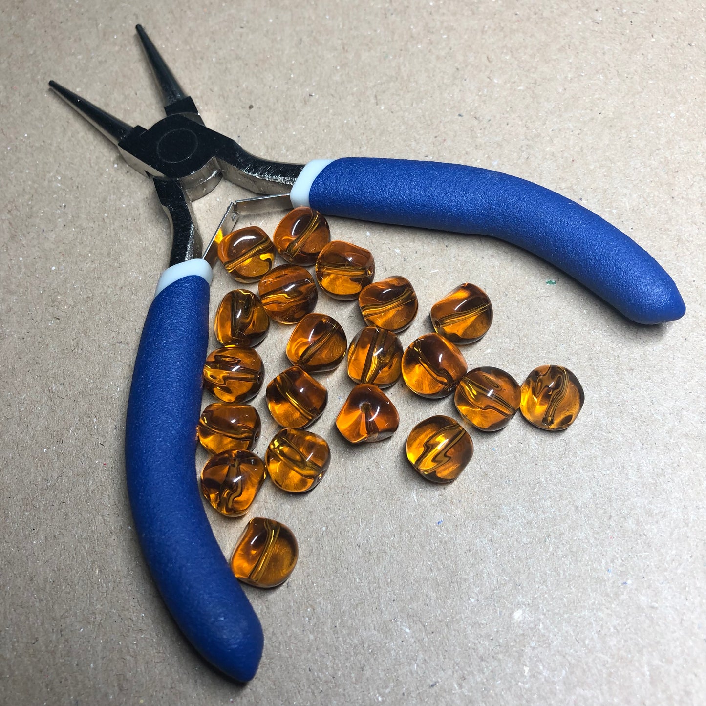 Amber glass twist beads 10mm