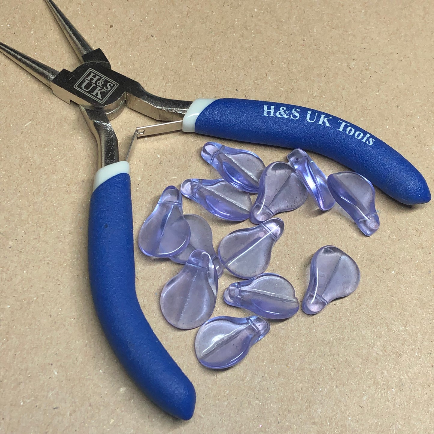 Lilac glass leaf beads