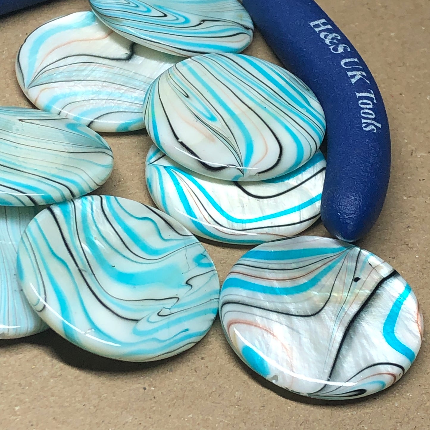 Blue stripe printed shell beads