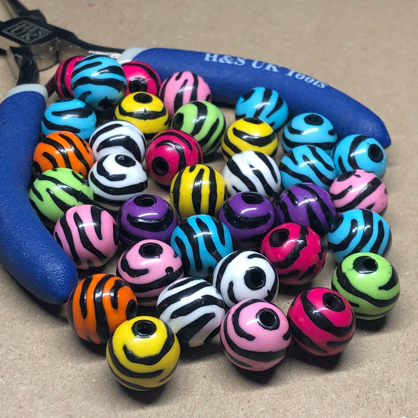 Colourful zebra stripe acrylic beads