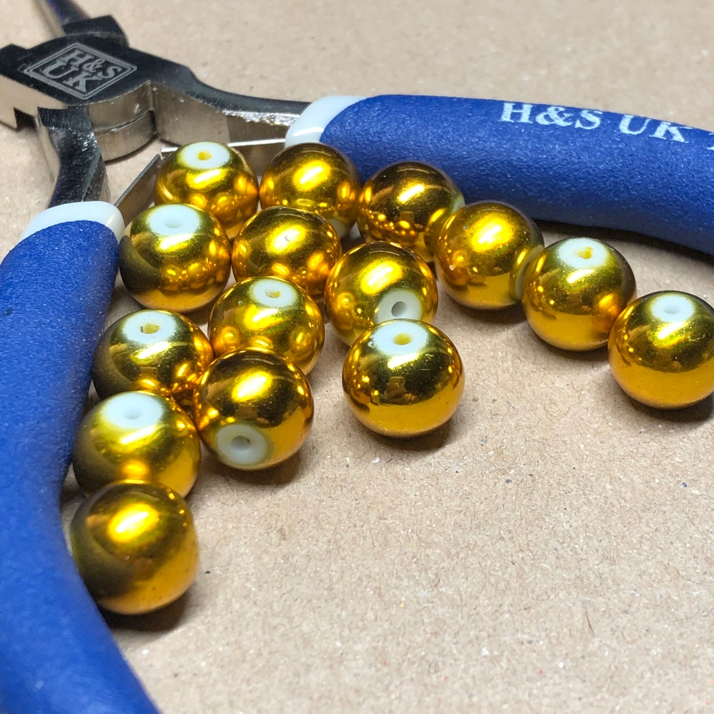 Gold metallic coated glass beads