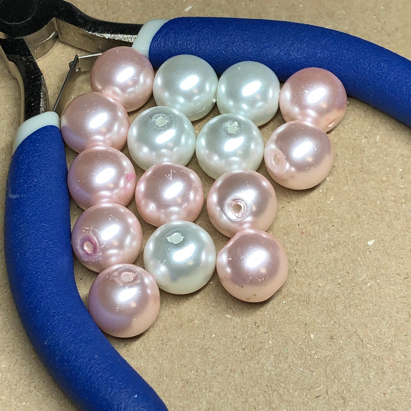 White and pink glass pearl beads 12mm