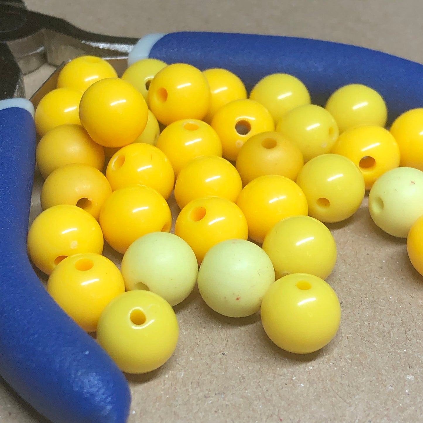 Mixed yellow acrylic beads