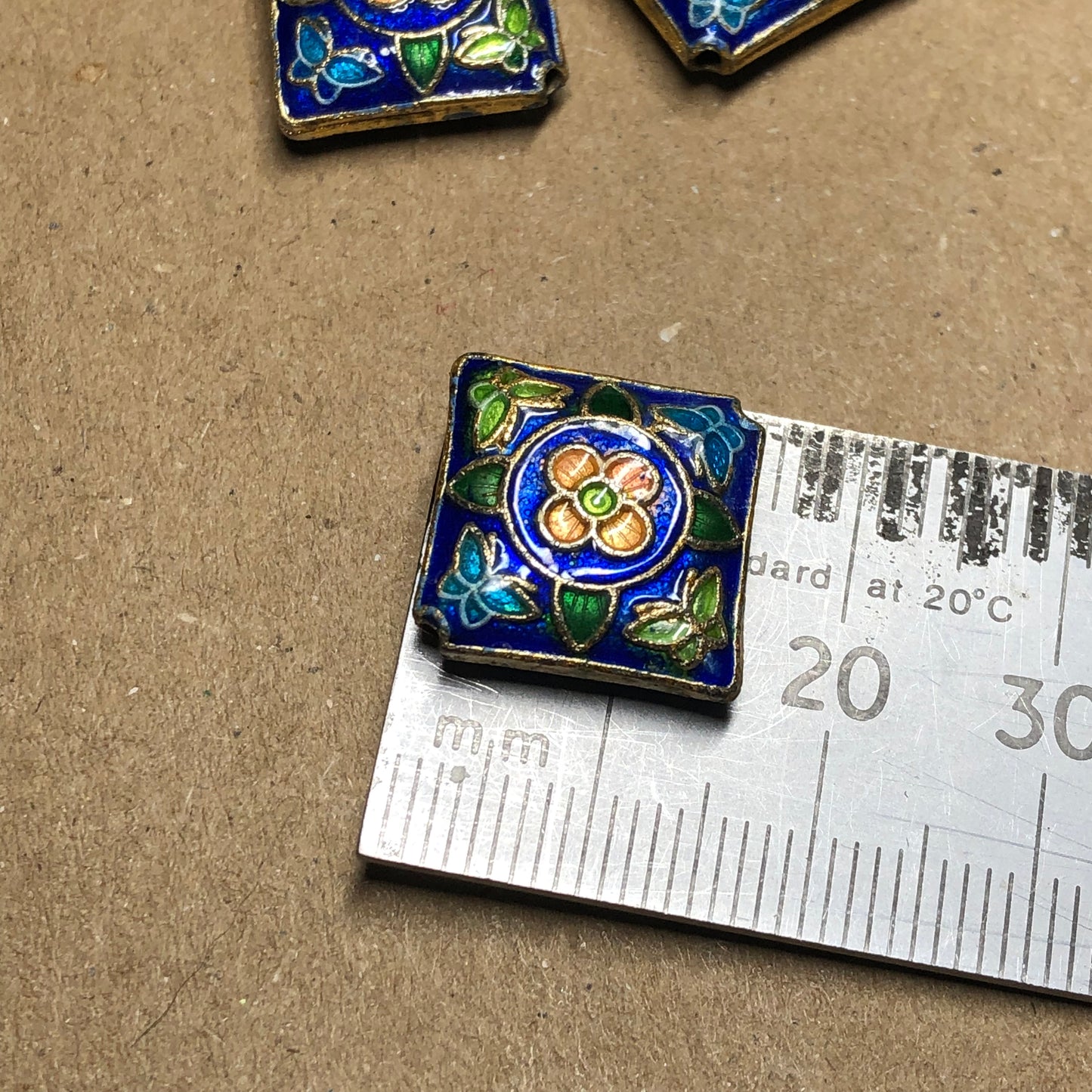 Square floral cloisonne beads