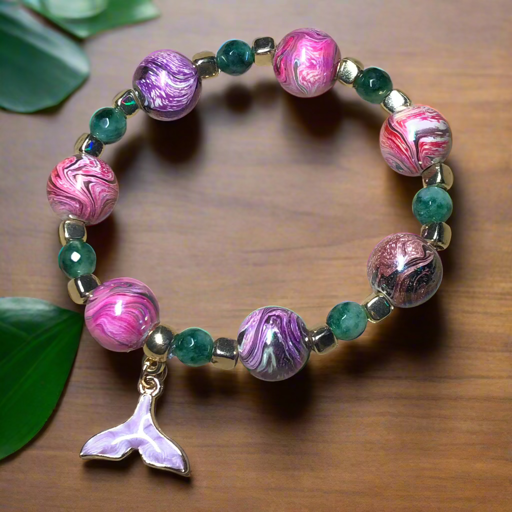 Strawberry Swirl elasticated bracelet