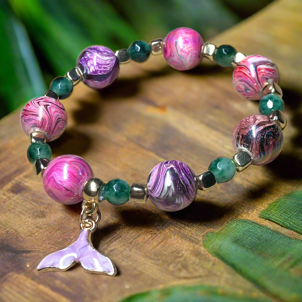 Strawberry Swirl elasticated bracelet