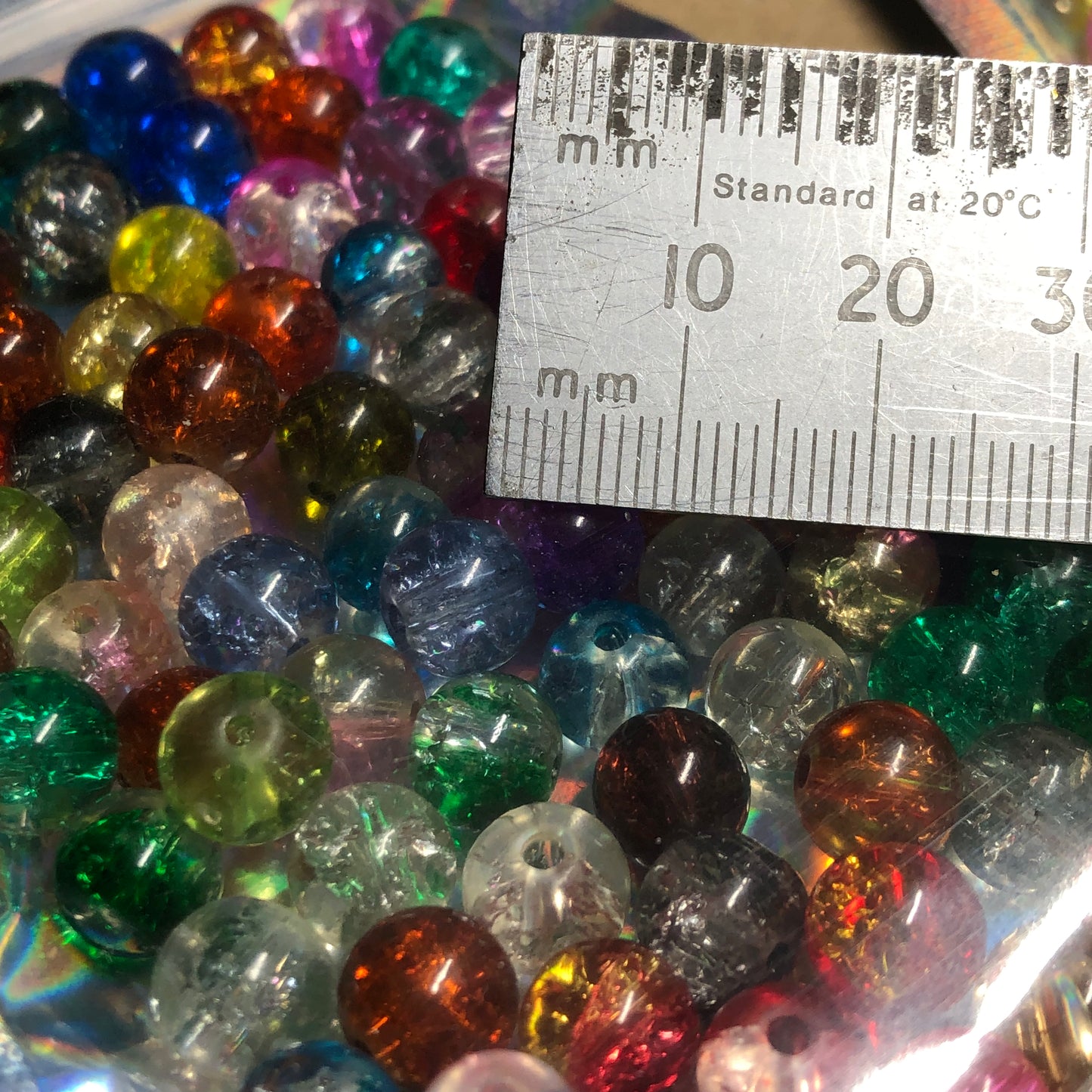 Mixed colour crackle glass beads 8mm