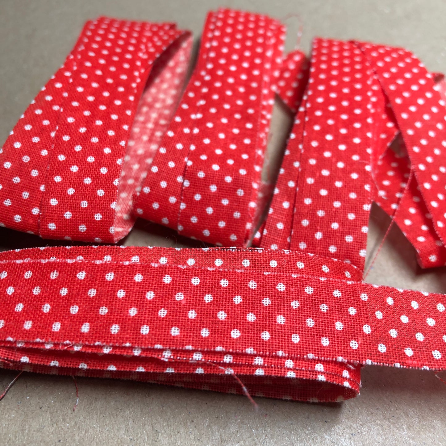 Red ribbon with white dots 3m 81cm