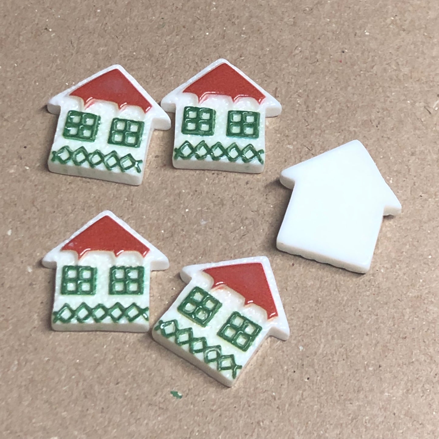 5 x craft charms gingerbread house