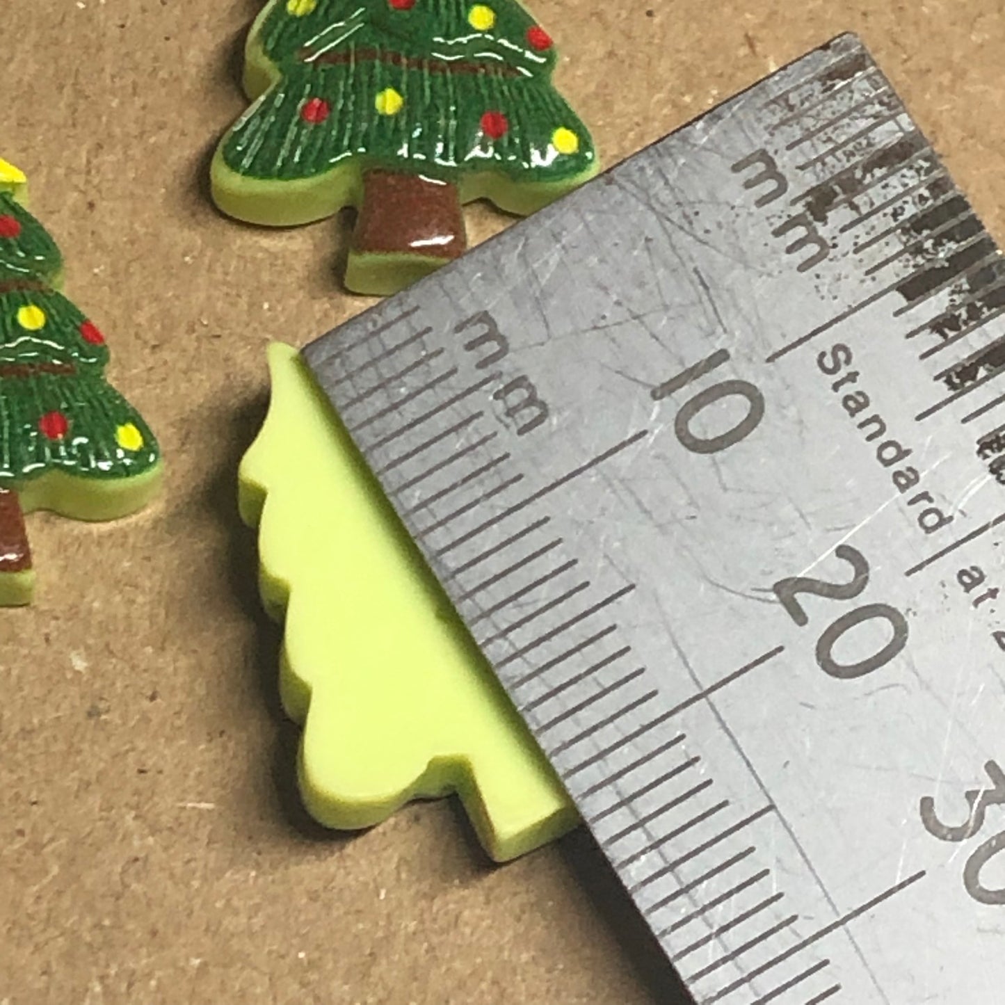 5 x craft charms Christmas trees