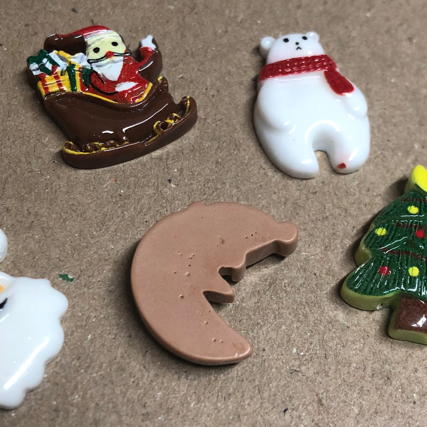 5 x mixed Christmas craft charms