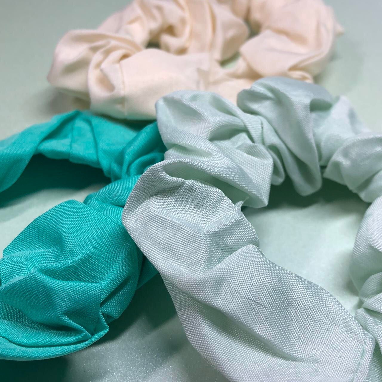 Lagoon coloured plain scrunchy set