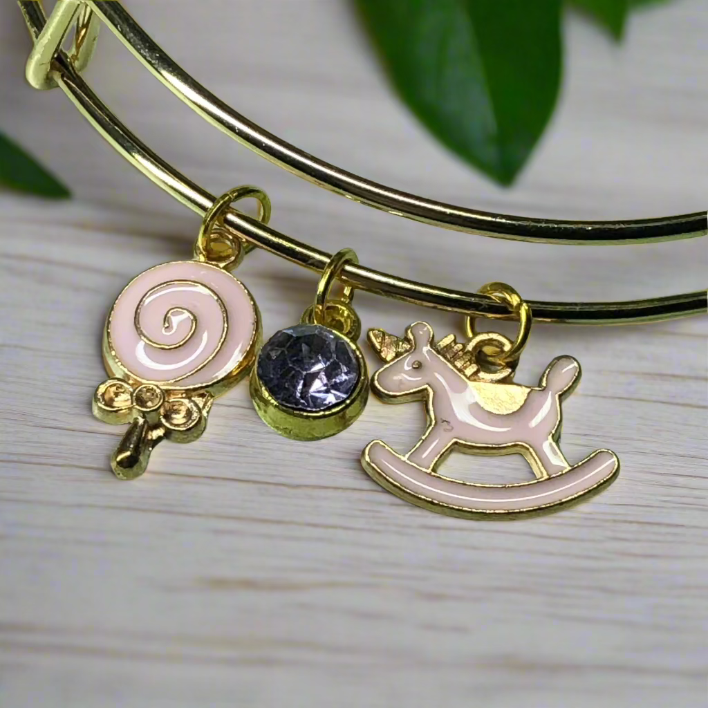 Customisable rocking horse expandable bangle