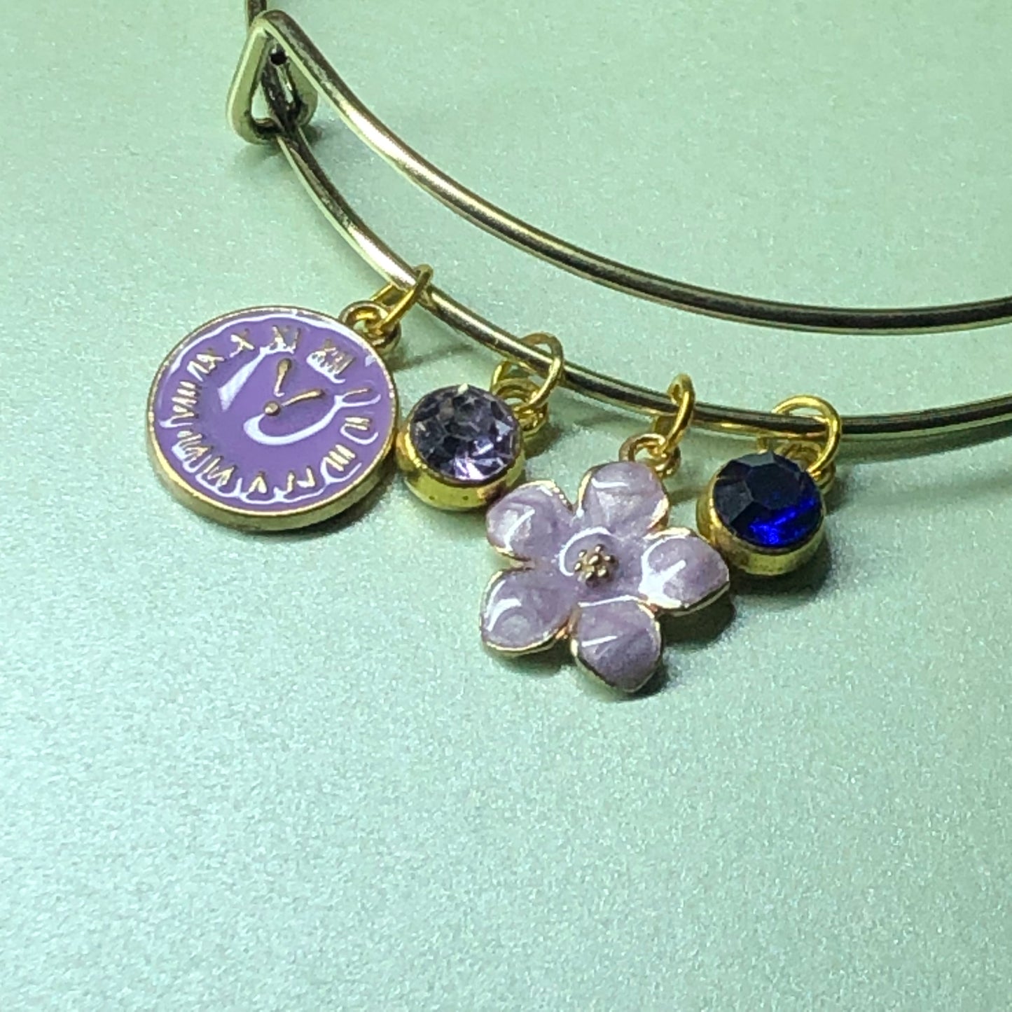 Customisable lilac clock and flower expandable bangle