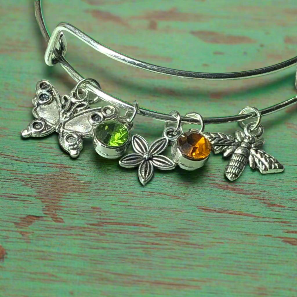 Customisable nature themed expandable bangle