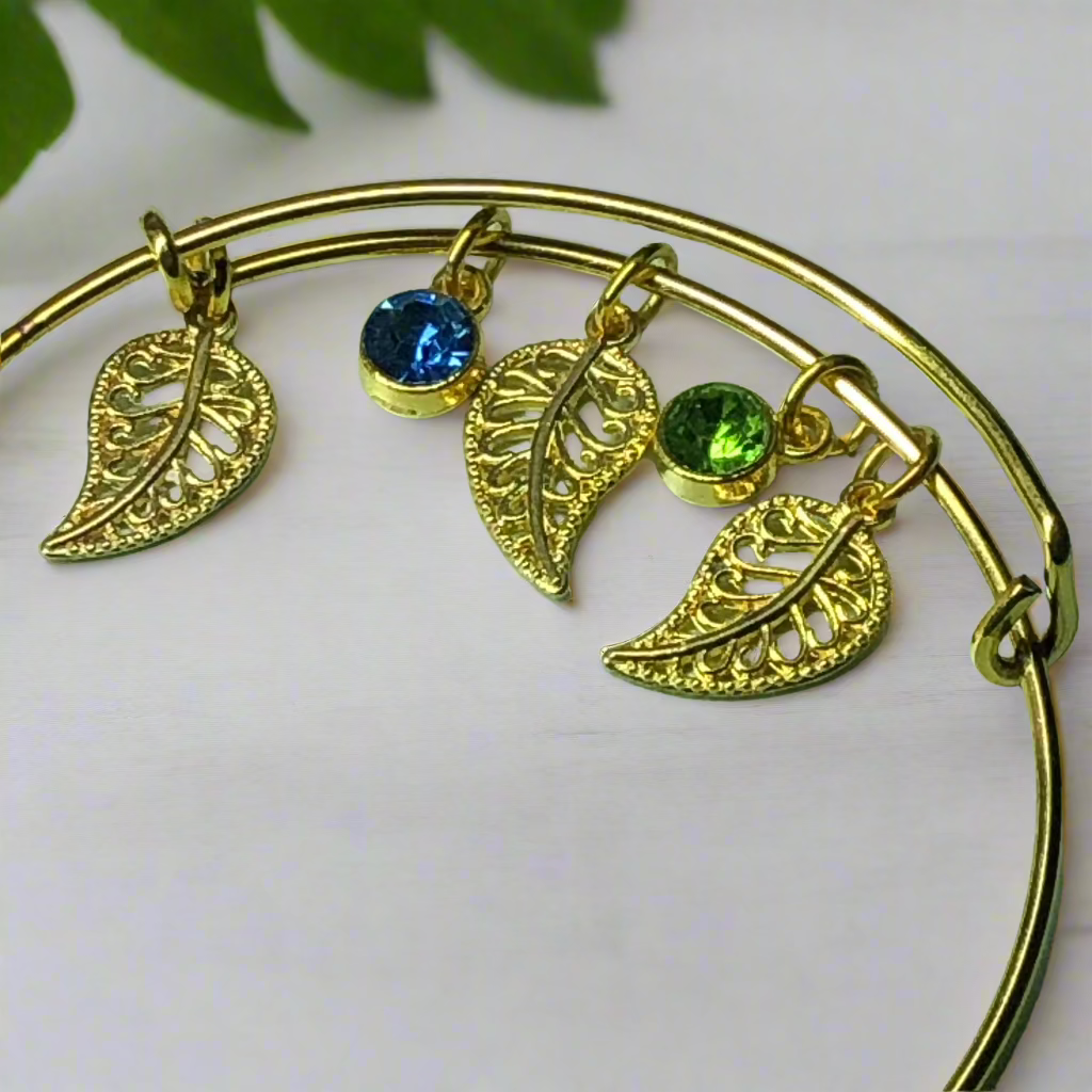 Leaf expandable bangle