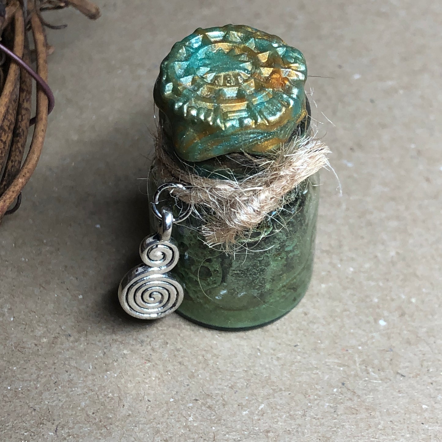 Green swirl decorative apothecary bottle