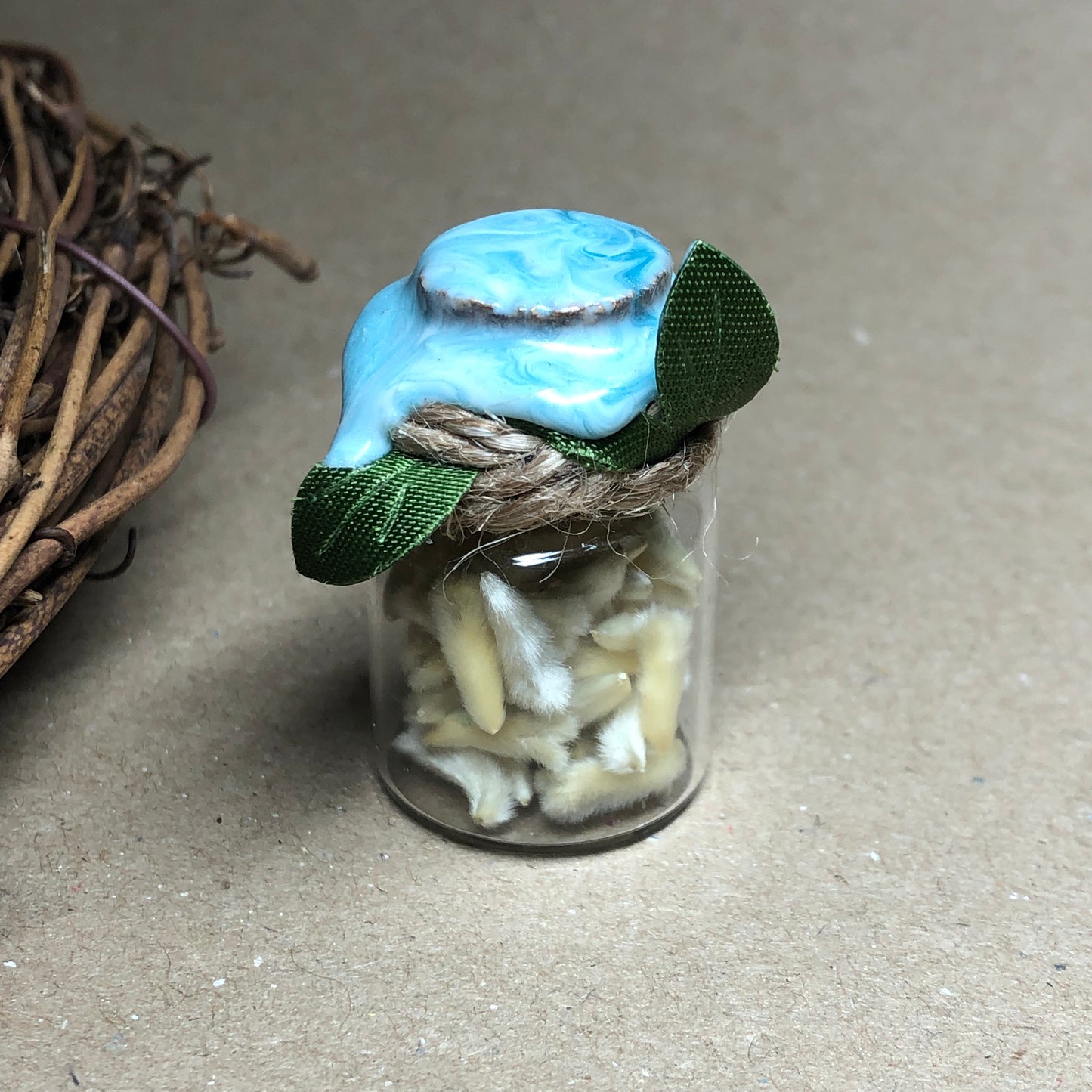 Fluffy stamen decorative apothecary bottle