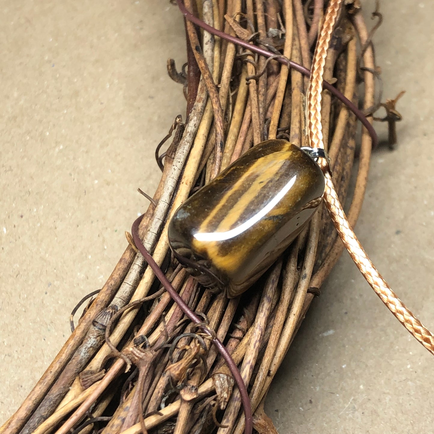 Tigers Eye beige cord necklace