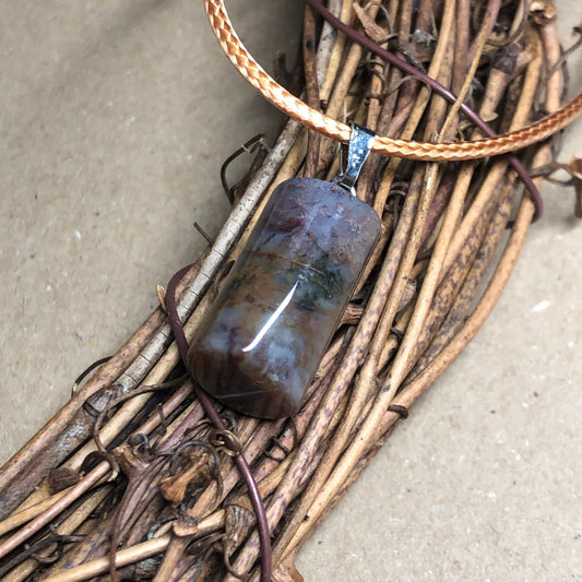 Indian Agate barrel beige cord necklace